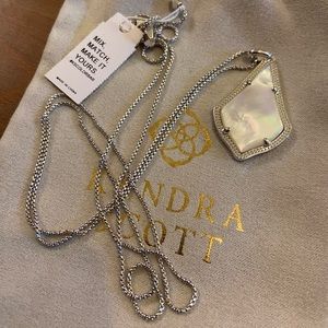 Kendra Scott pendant necklace in silver